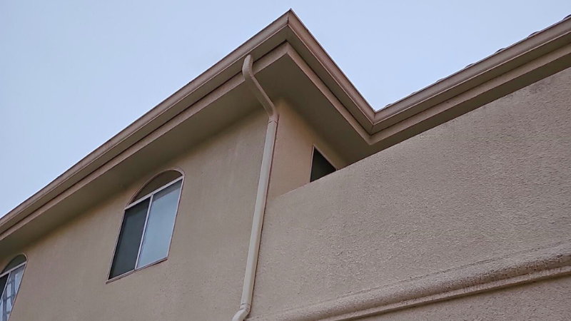 commercial building gutter replacement